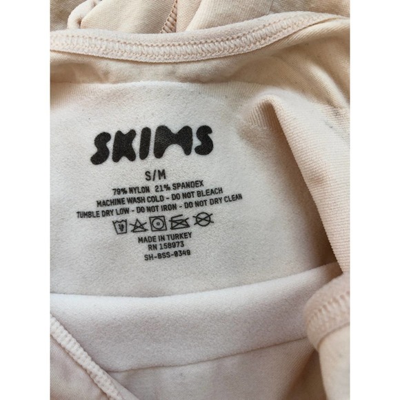 SKIMS  Seamless Sculpt Bodysuit in CLAY Small/Medium NWOT - Picture 9 of 11